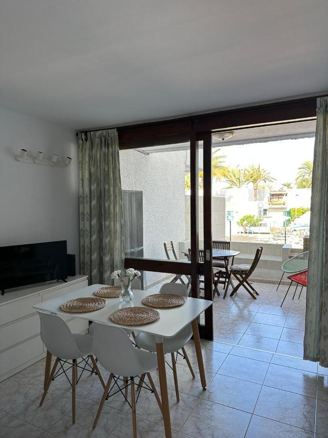 Pool View Apartment Primavera Арона Екстер'єр фото