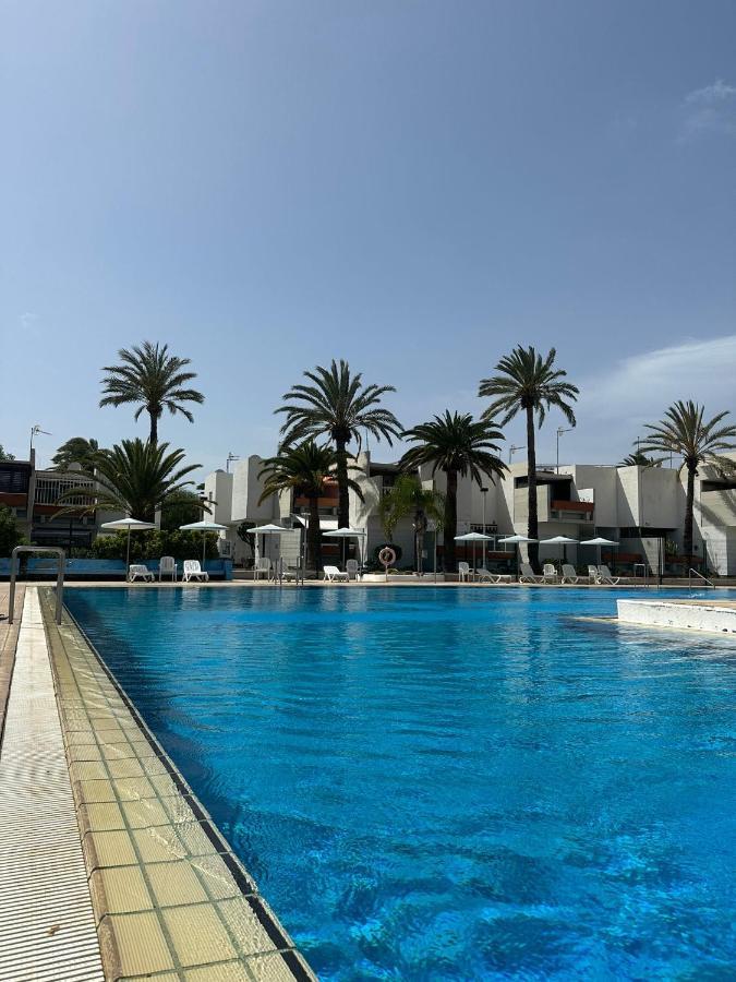 Pool View Apartment Primavera Арона Екстер'єр фото